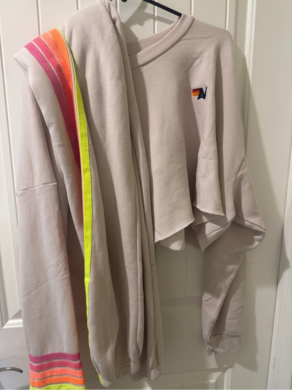 Aviator Nation Large Sweatpants and cropped Crew sweatshirt- Dove Color - Picture 6 of 7